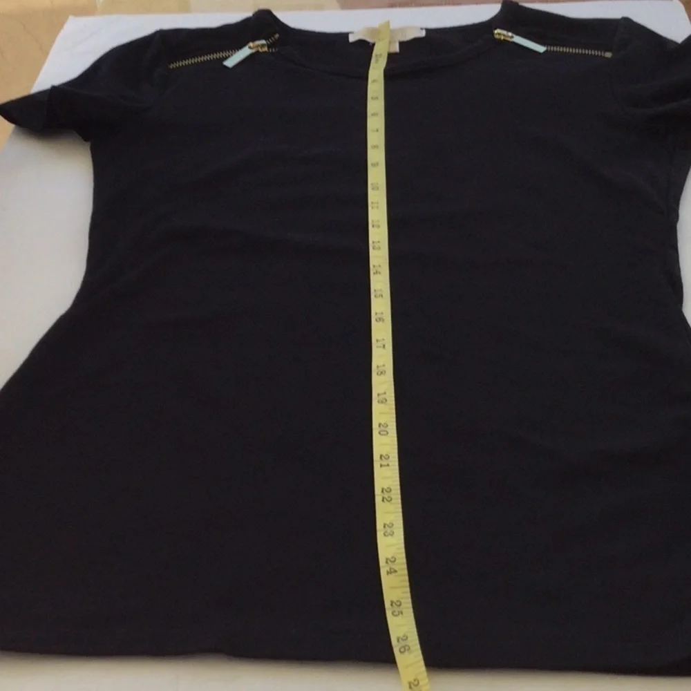 Michael Kors Women’s Black Top w/Gold Zippers Sz S #327